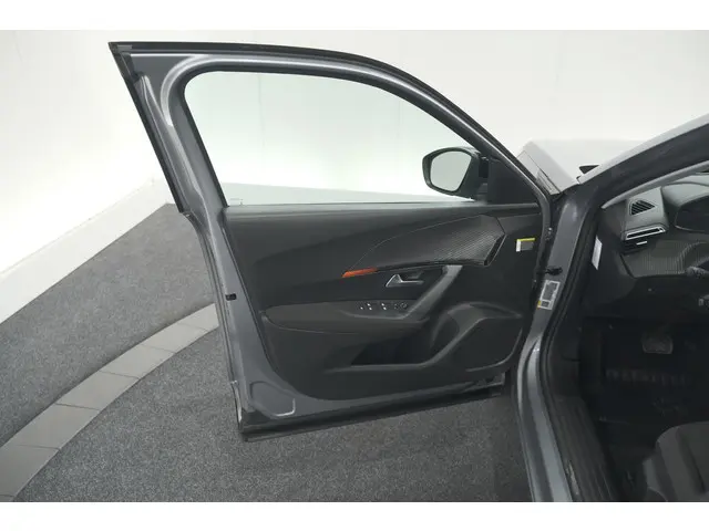 Peugeot e-2008 EV Active 50 kWh 2022 Elektrisch 63