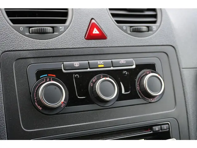 Volkswagen Caddy 1.6 TDI 2013 Diesel 23