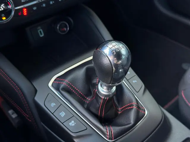 Ford Focus 1.0 EcoBoost ST Line Business 2020 Benzine 27