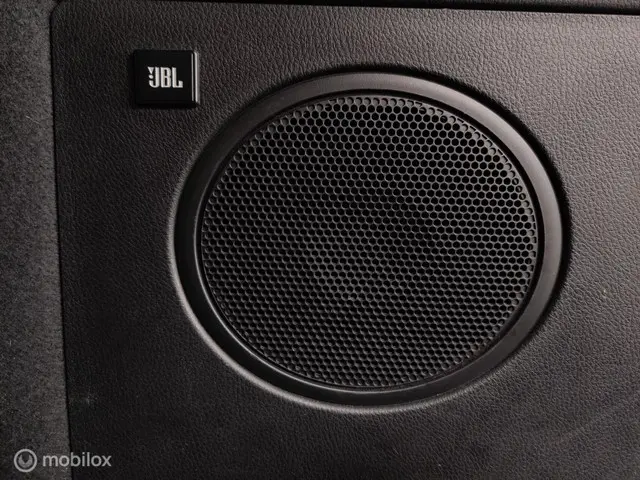 Toyota C-HR 1.8 Hybrid Executive 2018 Hybride Benzine 20