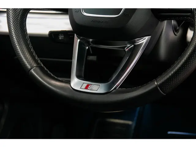 Audi SQ8 4.0 TFSI Quattro 2021 Benzine 42