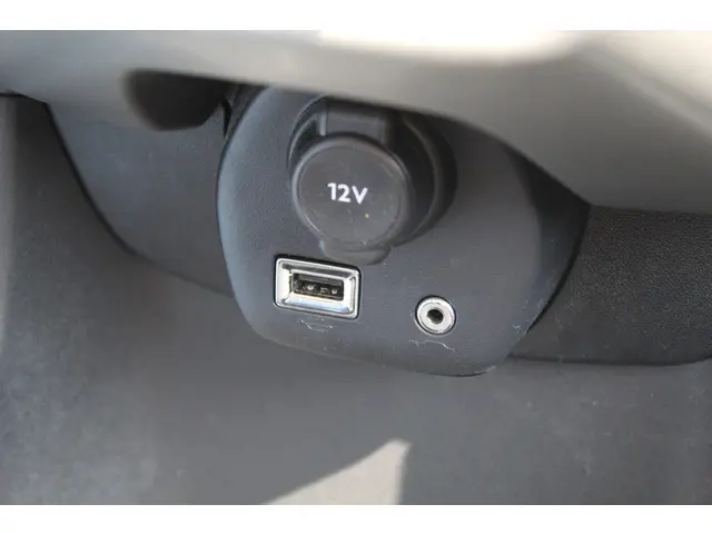 Citroën C1 1.0 e-VTi Selection//Airco//5drs!! 2016 Benzine 16