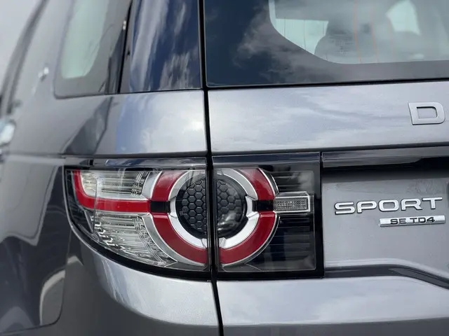 Land Rover Discovery Sport 2.2 TD4 4WD SE 2015 Diesel 12