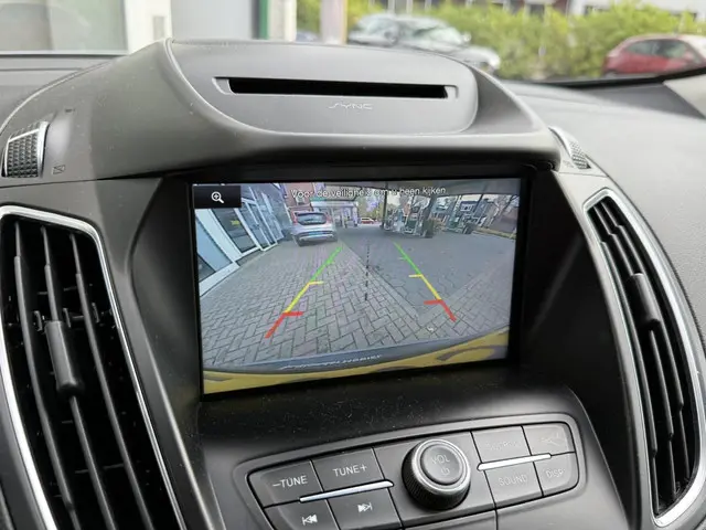 Ford C-MAX 1.0 Titanium 2015 Benzine 9