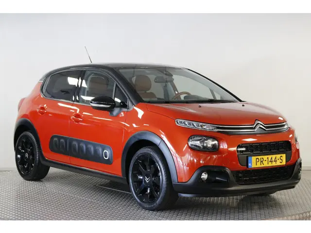 Citroën C3 1.2 PureTech Shine 2017 Benzine 30
