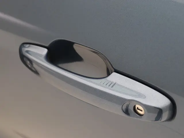 Ford Kuga 2.5 PHEV Titanium X Navi. 2023 Hybride Benzine 31