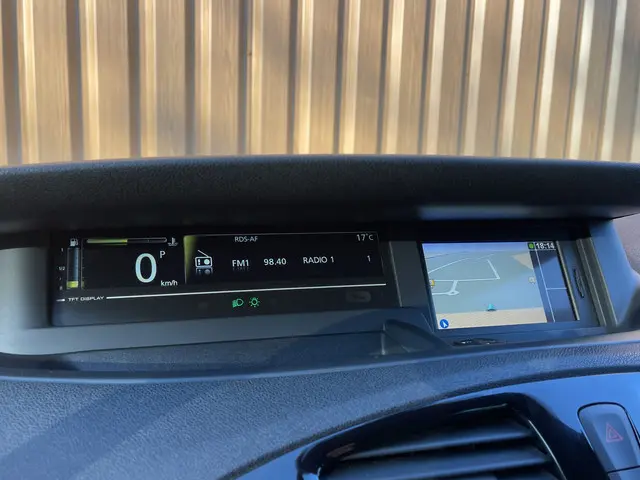 Renault Scénic 2.0 Bose 2013 Benzine 19