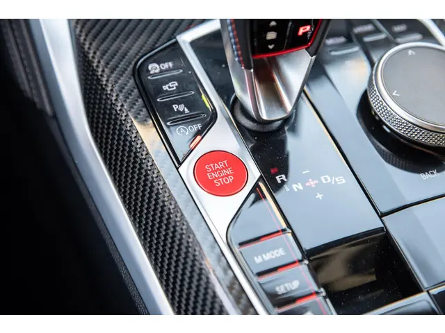 BMW M3 3-serie Touring xDrive Competition 2023 Benzine 77