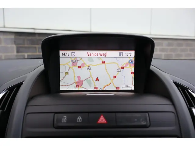 Opel Zafira Tourer 1.4 Cosmo Trekhaak 2013 Benzine 15