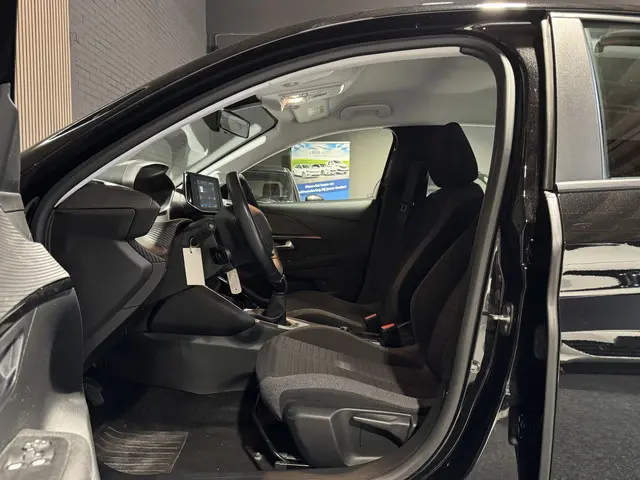 Peugeot 208 1.2 PureTech Active Outlaw Edtion 2020 Benzine 15