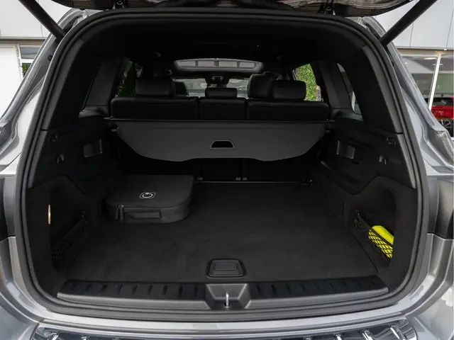 Mercedes-Benz EQB 250 AMG Line 67 kWh 2022 Elektrisch 17