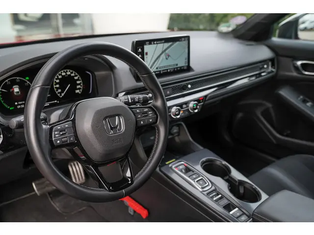 Honda Civic 2.0i e:HEV SPORT 2023 Hybride Benzine 6