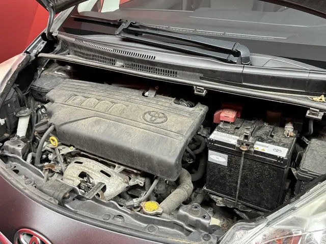 Toyota Verso-S 1.3 VVT-i Aspiration 2014 Benzine 12