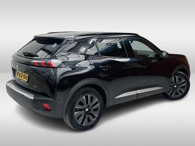 Peugeot e-2008 2