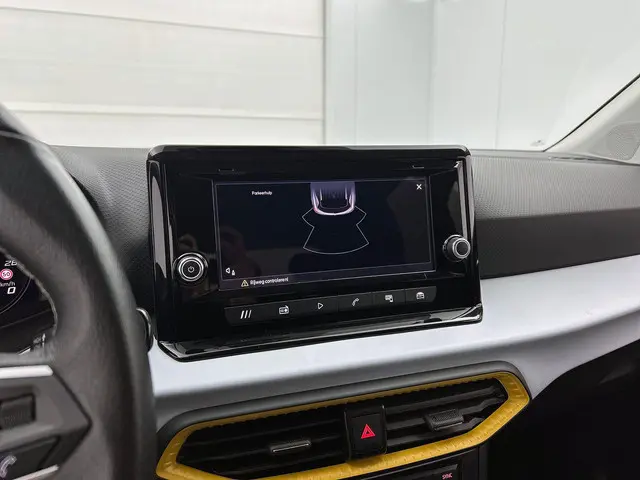 SEAT Arona 1.0 EcoTSI Style Connect 2024 Benzine 18