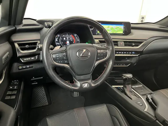 Lexus UX 250h AWD F Sport Premium 2019 Hybride Benzine 4