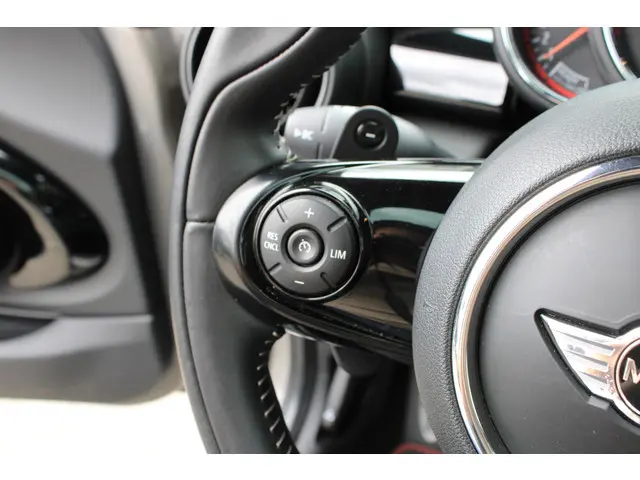 MINI Cooper Mini 2.0 John Works Chili 2018 Benzine 9