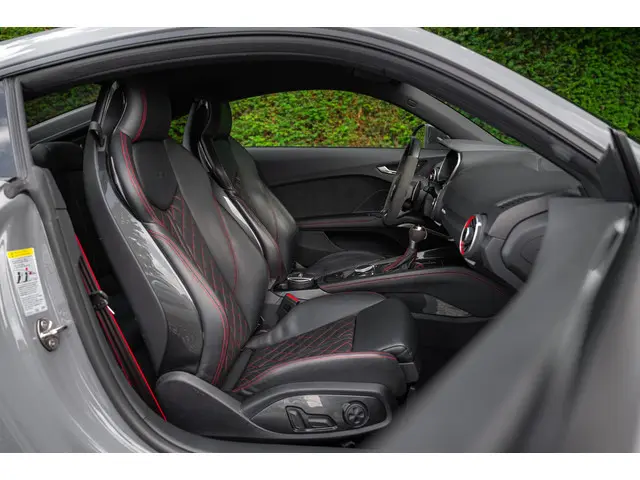 Audi TT RS 2.5 TFSI quattro 2016 Benzine 8