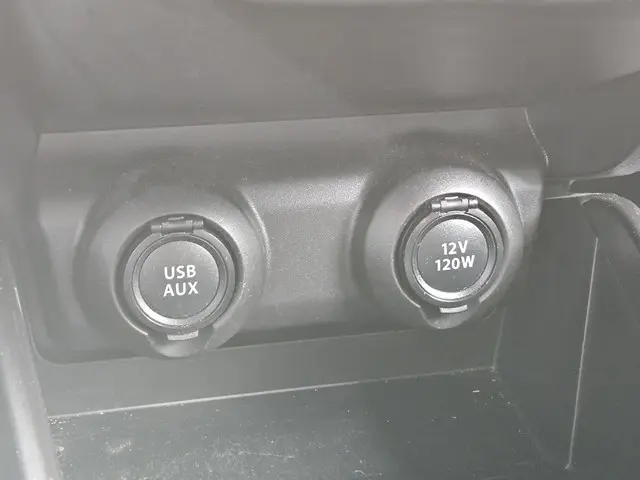 Suzuki Swift 1.2 Select NAVI TEL CAMERA LM 2018 Benzine 23