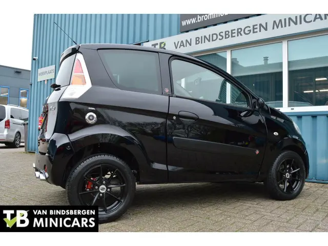 Microcar M.go Brommobiel F8 DCI | Aixam - Ligier 2012 Diesel 8
