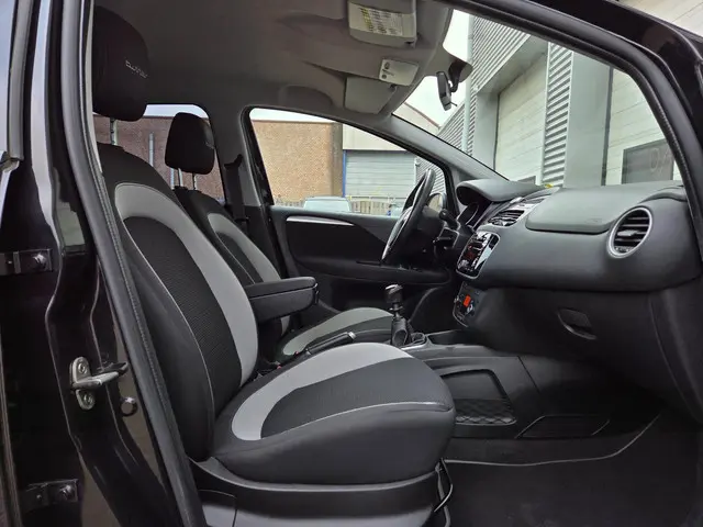 Fiat Punto Evo 0.9 TwinAir 2013 Benzine 18