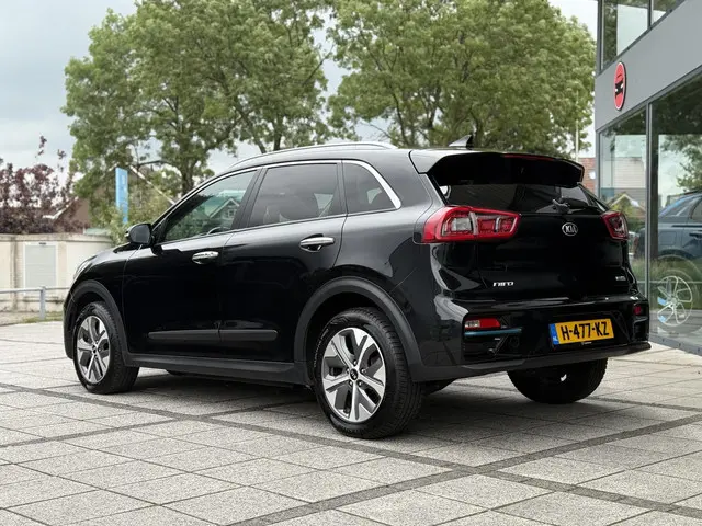 Kia e-Niro ExecutiveLine 64 kWh 2020 Elektrisch 4