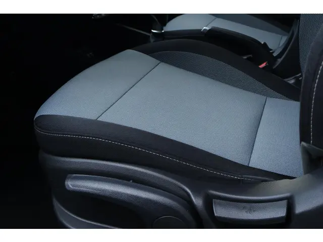 Hyundai i20 Coupé 1.0 T-GDI Premium 2017 Benzine 12