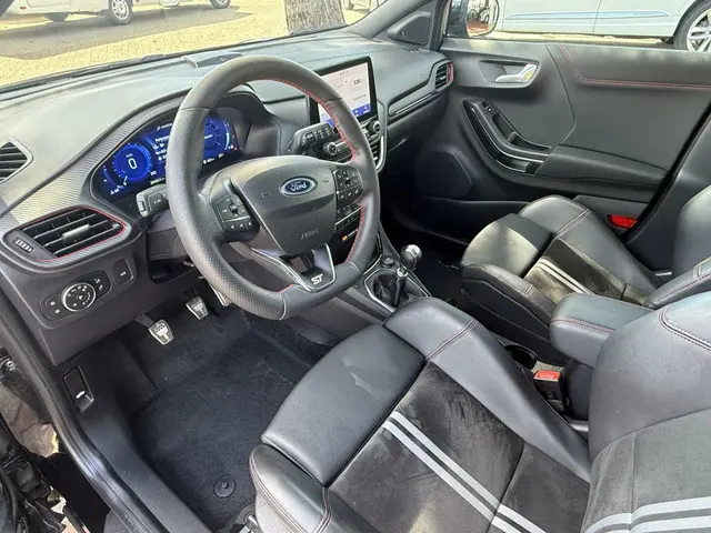 Ford Puma 1.5 EcoBoost ST-X Preformance pack 2023 Benzine 6