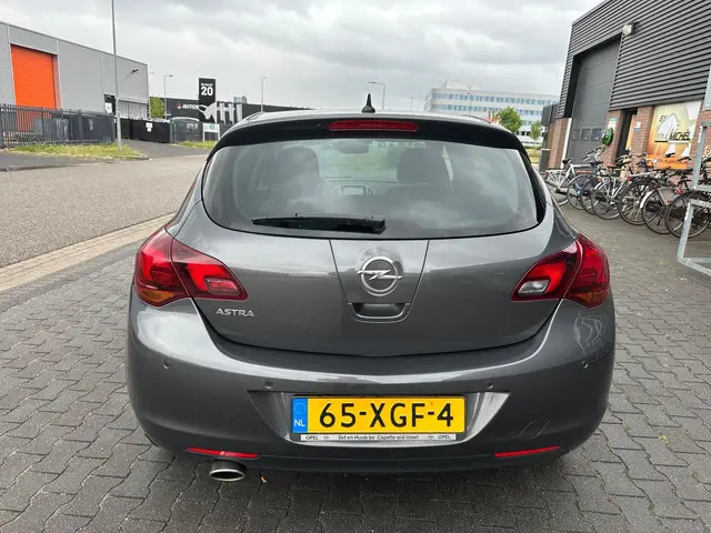 Opel Astra 1.4 Turbo Anniversary Edition 2012 Benzine 5