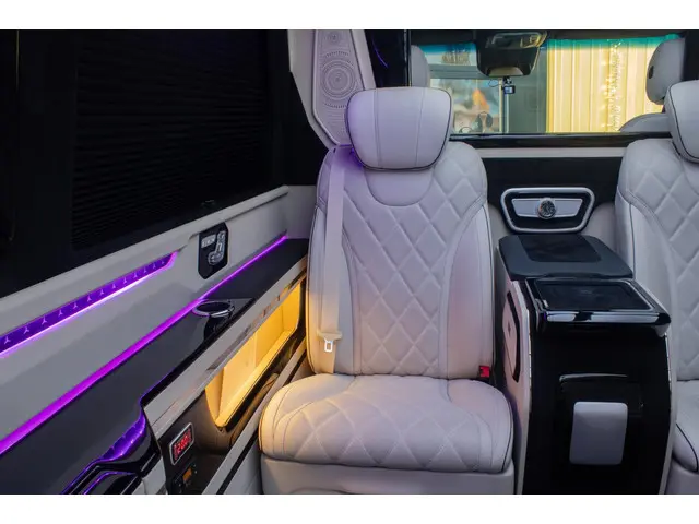 Mercedes-Benz Sprinter 319 VIP 6 persons 2022 Diesel 35