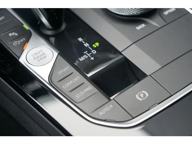 BMW 1 Serie 118i 2020 Benzine 36