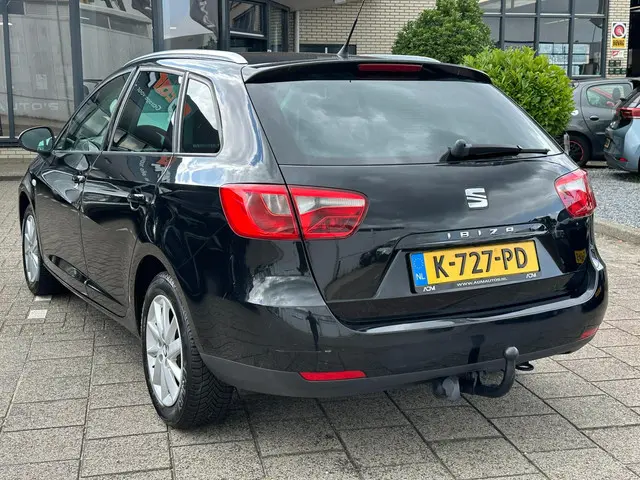 SEAT Ibiza ST 1.2 TSI Chill Out Plus 2014 Benzine 16