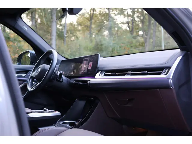 BMW X1 xDrive30e 2023 Hybride Benzine 18