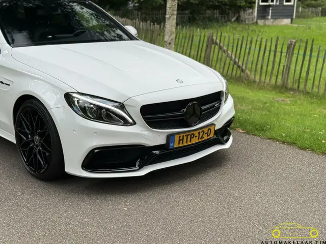 Mercedes-Benz C-Klasse Estate AMG 63 2016 Benzine 56
