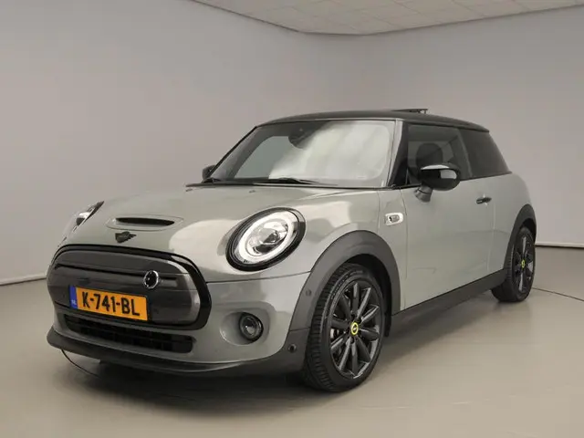 MINI Electric 3-deurs SE 2020 Elektrisch 35