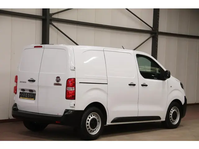 Fiat Scudo 1.5 MULTIJET 120PK NAVIGATIE 2022 Diesel 3