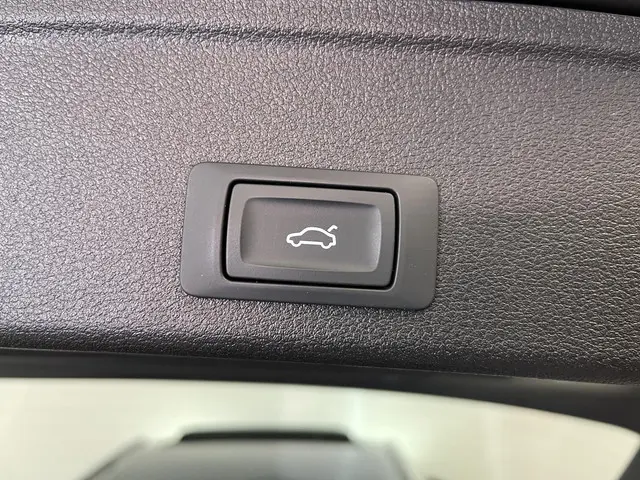 Audi A4 Avant 35 TFSI Launch edition 2020 Benzine 28