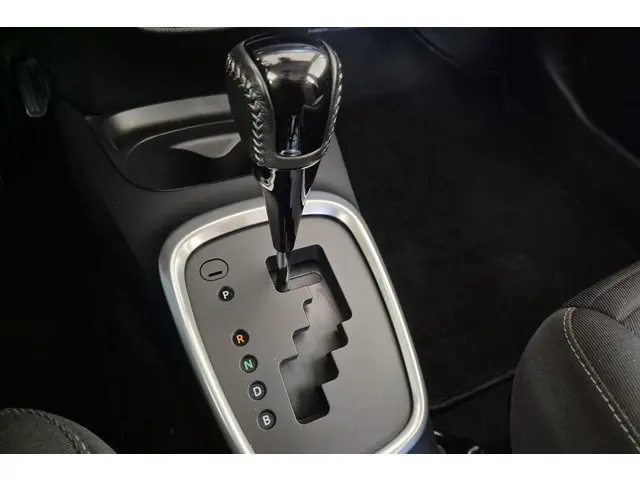 Toyota Yaris 1.5 Hybrid Aspiration 2018 Hybride Benzine 17