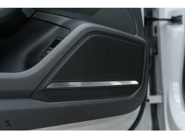 Audi A6 Avant 45 TFSI | 2019 Quattro | S-line 2019 Benzine 28