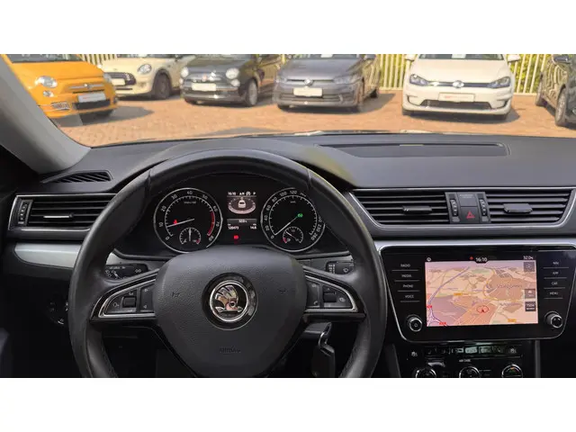 Škoda Superb 1.4 TSI ACT Style Business 2018 Benzine 23