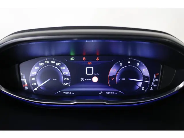 Peugeot 3008 1.2 PureTech GT Line. 2017 Benzine 18