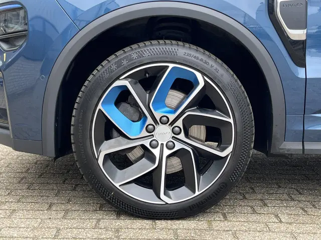 Lynk & Co 01 1.5 2023 Hybride Benzine 44