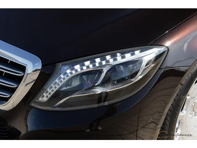 Mercedes-Benz S-Klasse 500 Maybach 2015 Benzine 17