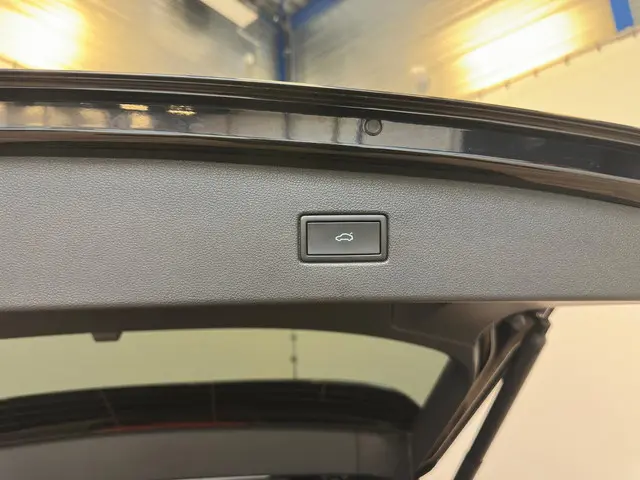 Volkswagen Tiguan 1.5 TSI R-Line Business 2023 Benzine 12