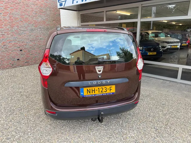 Dacia Lodgy 1.2 TCe Robust 5p. 2017 Benzine 7