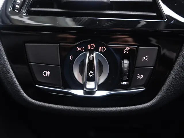 BMW 5 Serie Touring 530e 2024 Hybride Benzine 19
