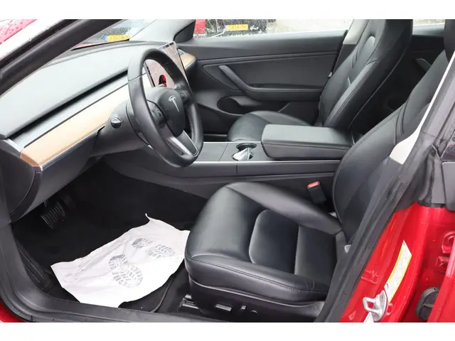 Tesla Model 3 Long Range AWD 75 kWh 2019 Elektrisch 19