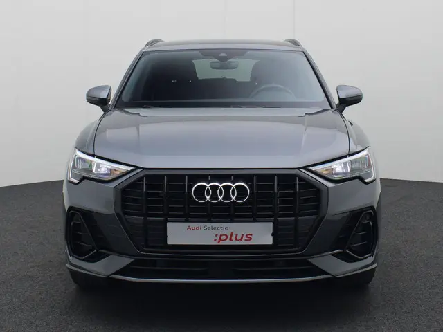 Audi Q3 45 TFSIe 180kW/245PK S-Line 2022 Hybride Benzine 27