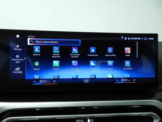 BMW 2 Serie Coupe 230i 2024 Benzine 26
