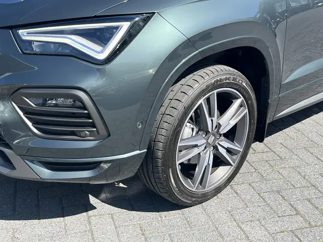 SEAT Ateca 1.5 TSi DSG FR Business Intense 2022 Benzine 9